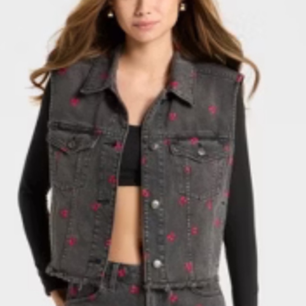 Women’s Denim Oversized Trucker Vest.  .  Black Wash.  S